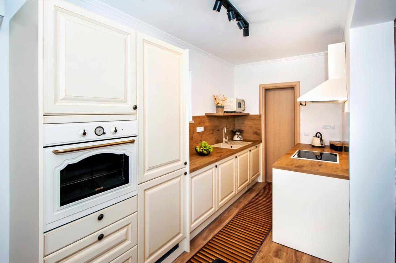 Apartment Miral Rovinjsko Selo Esterno foto