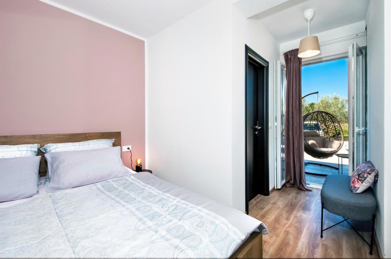 Apartment Miral Rovinjsko Selo Esterno foto